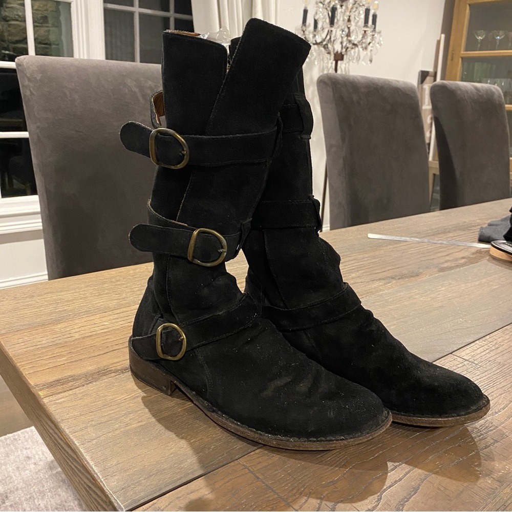 $585 Fiorentini + Baker Cusna Nero Eternity Buckle Suede Boot size 39.5